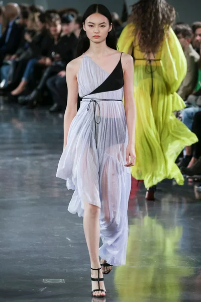 Look 24